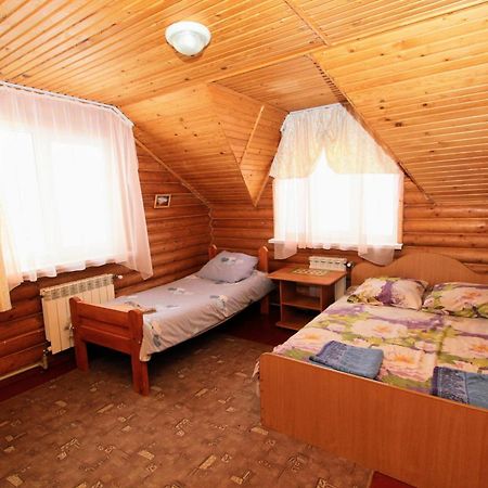 Мала Одеса Hotel Yablunytsya Exterior foto