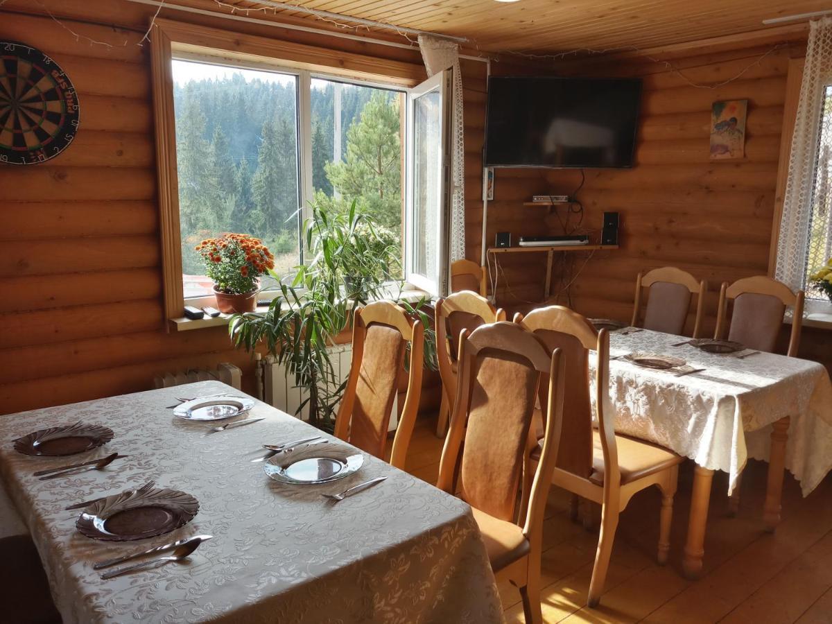 Мала Одеса Hotel Yablunytsya Exterior foto