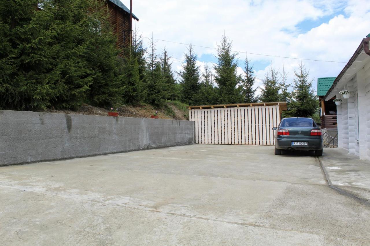 Мала Одеса Hotel Yablunytsya Exterior foto