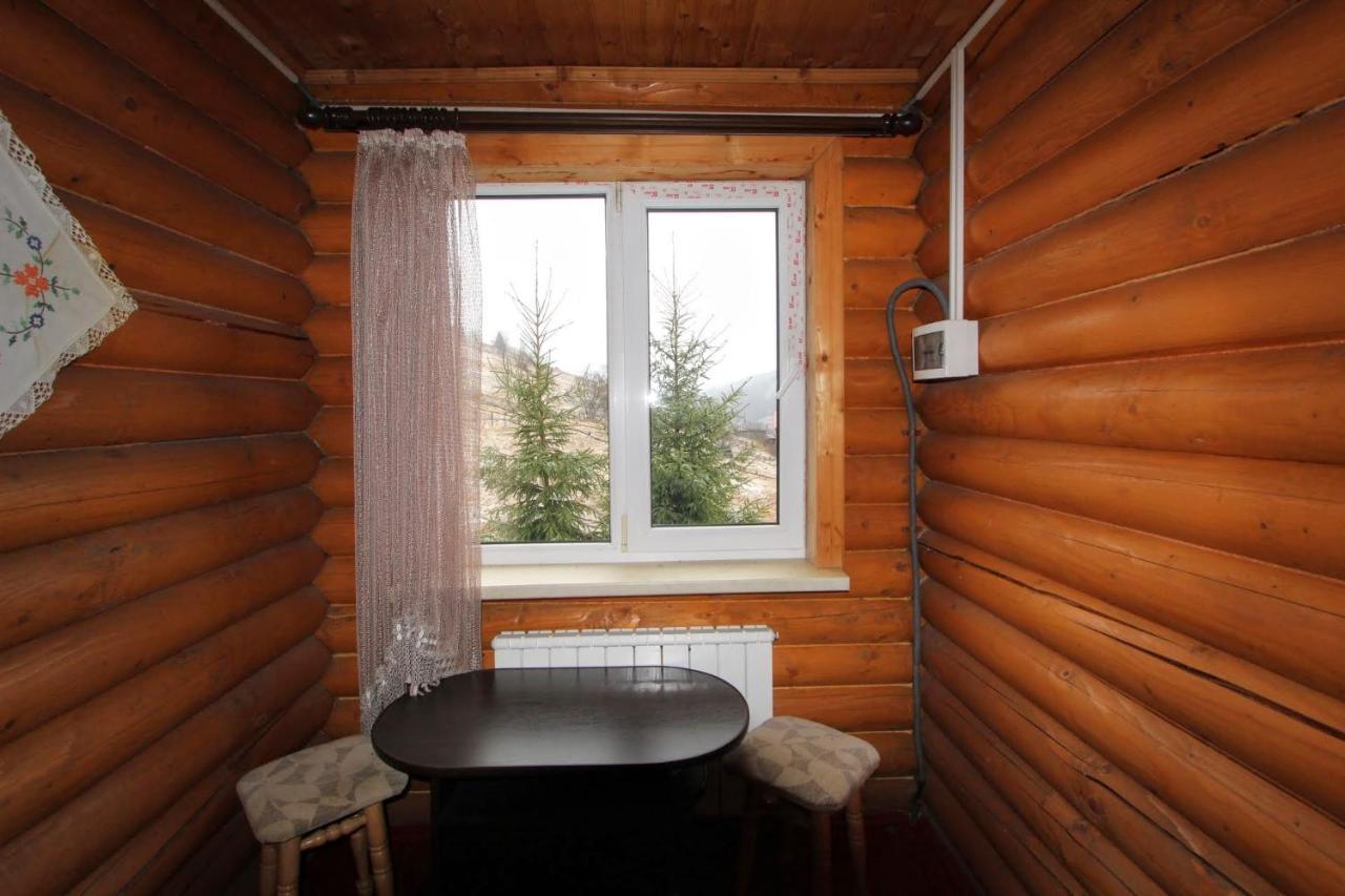 Мала Одеса Hotel Yablunytsya Exterior foto