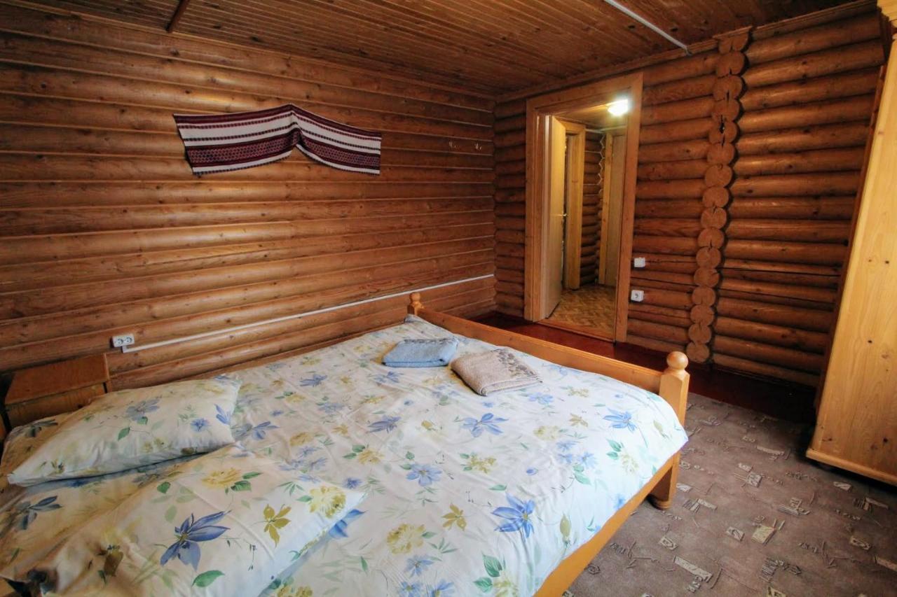 Мала Одеса Hotel Yablunytsya Exterior foto