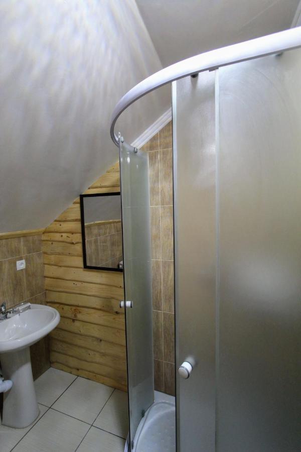 Мала Одеса Hotel Yablunytsya Exterior foto